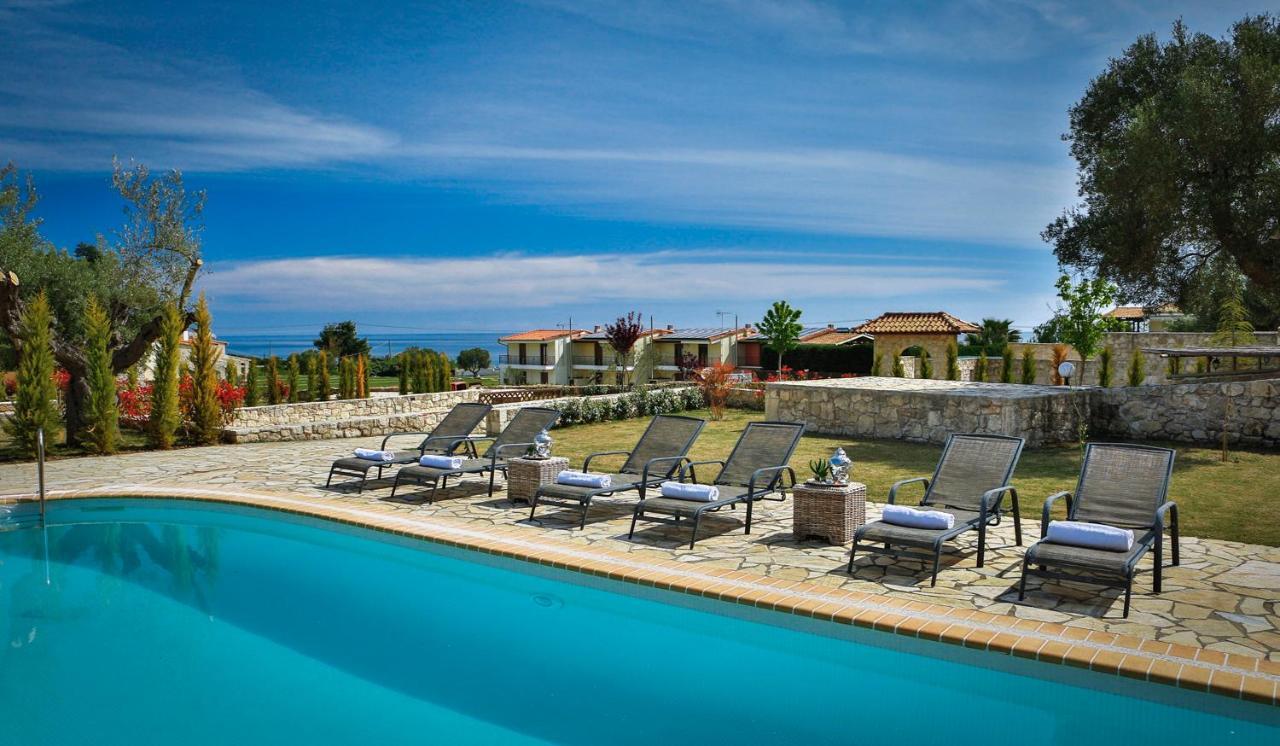 Stigmes Villas & Suites Nea Skioni Extérieur photo