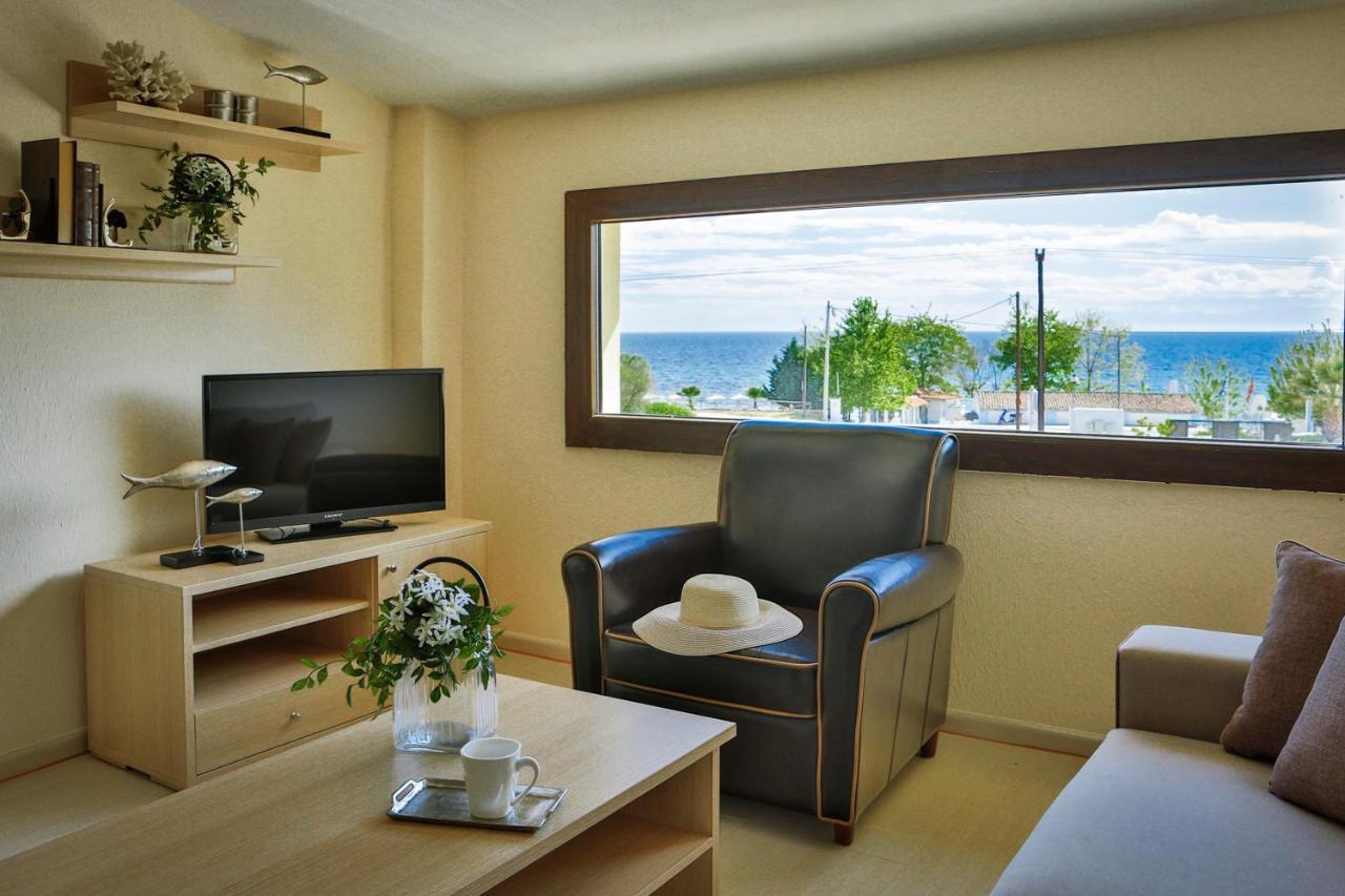 Stigmes Villas & Suites Nea Skioni Extérieur photo