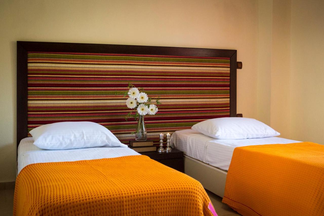 Stigmes Villas & Suites Nea Skioni Extérieur photo