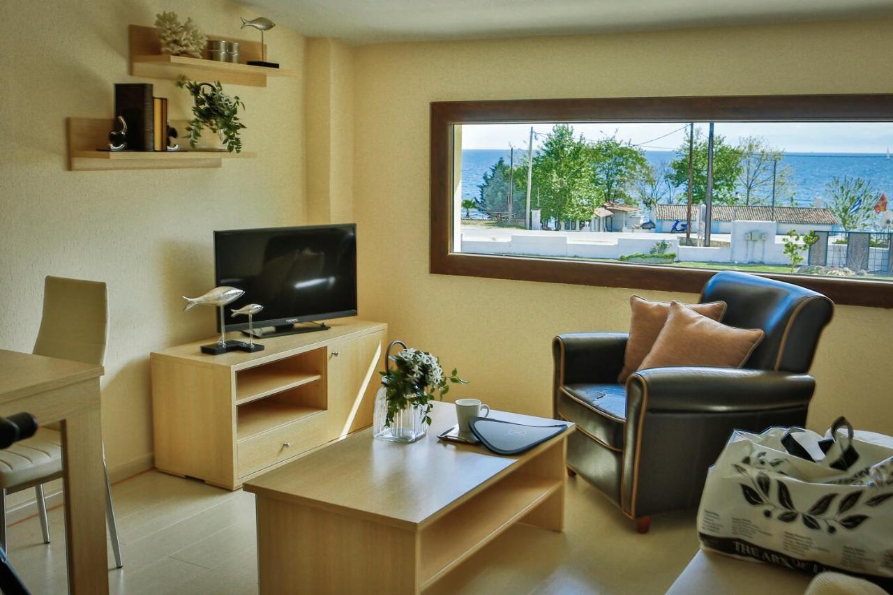 Stigmes Villas & Suites Nea Skioni Extérieur photo