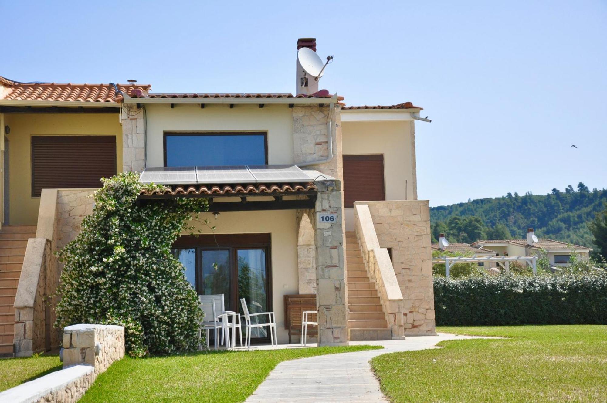 Stigmes Villas & Suites Nea Skioni Extérieur photo