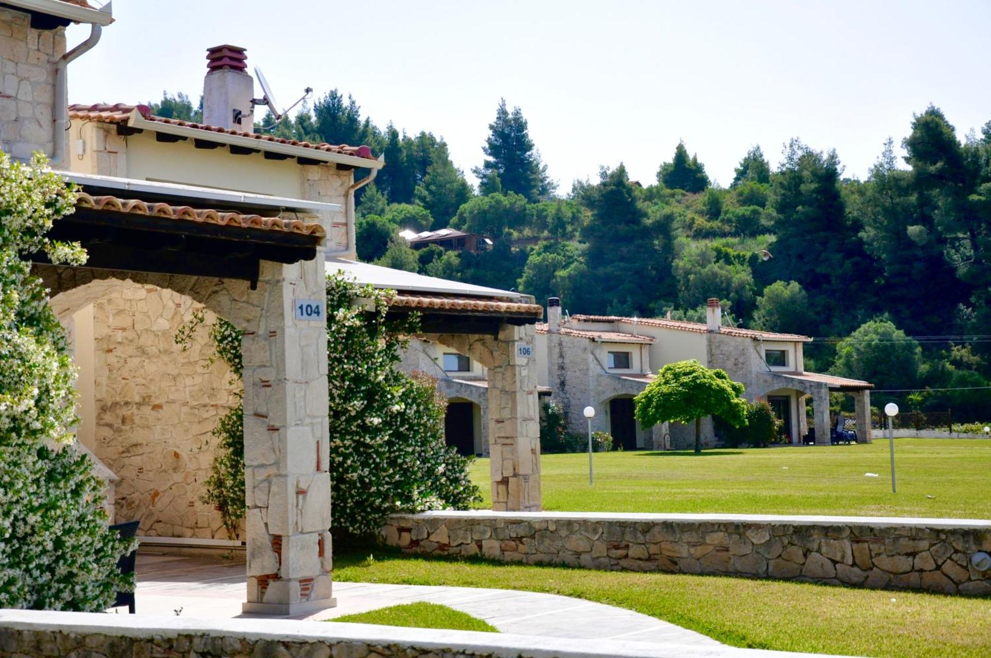 Stigmes Villas & Suites Nea Skioni Extérieur photo